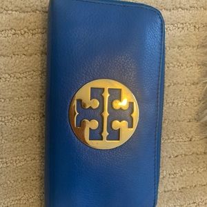 Tory Burch zip around wallet